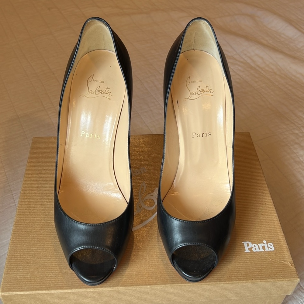 Christian Louboutin FLO 120  Peep-Toe Pumps 
Size 40